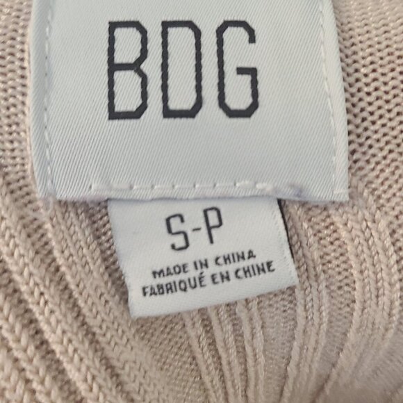 BDG Women's Long Sleeve Knit Pullover Top Size S Cream, Casual Edgy - Picture 8 of 9